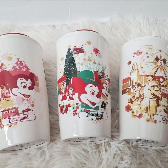 3 exclusive Disneyland California mugs - Picture 3 of 5
